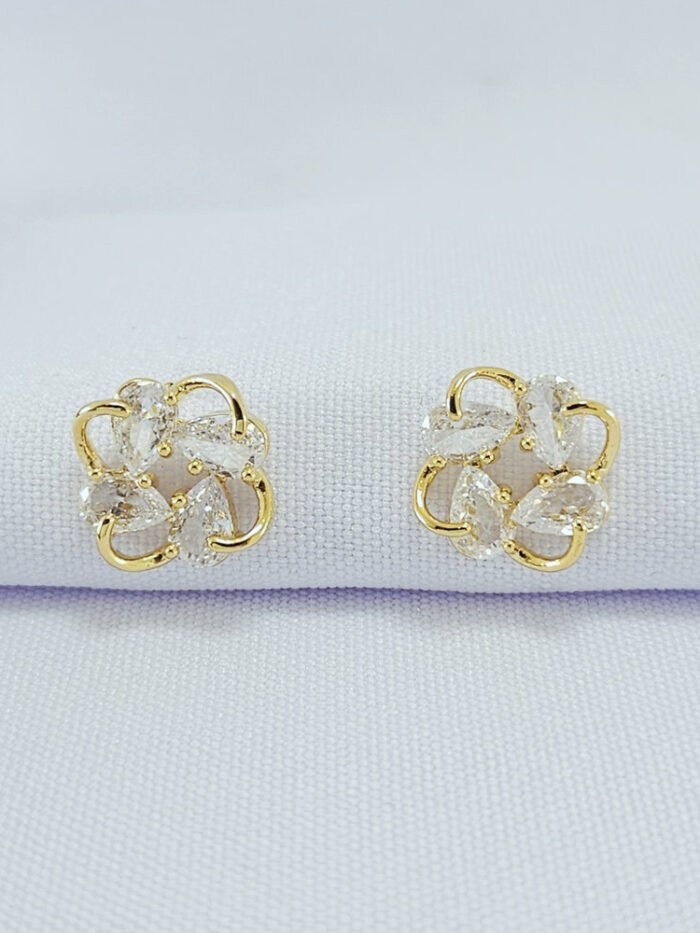 Brinco pedras formato gota com fio dourado