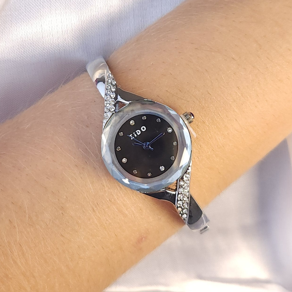 Relógio bracelete detalhe fio cravejado - Imagem 3
